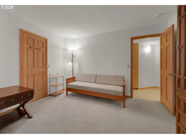 $799,900 | 2590 Bowmont Drive, Eugene, OR 97405