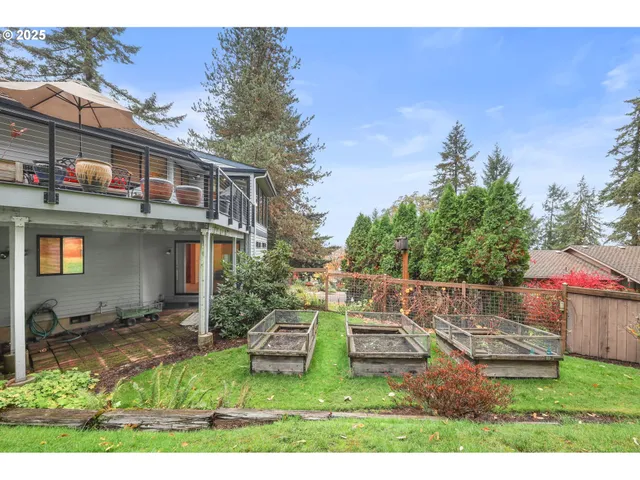 $799,900 | 2590 Bowmont Drive, Eugene, OR 97405