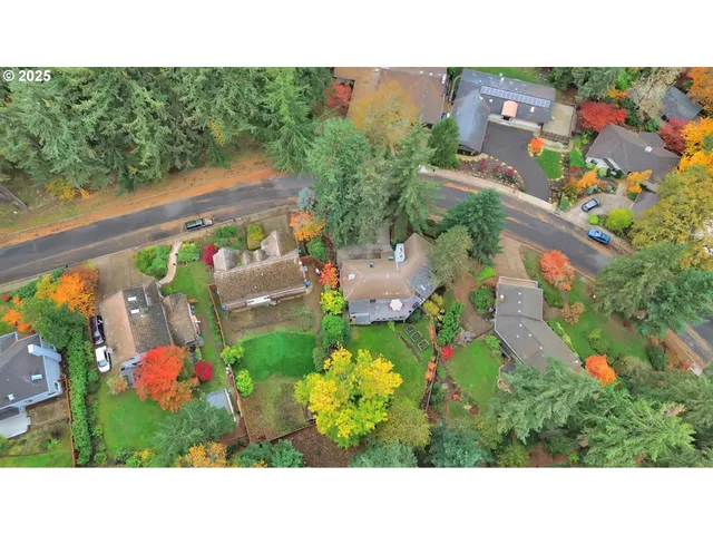 $799,900 | 2590 Bowmont Drive, Eugene, OR 97405
