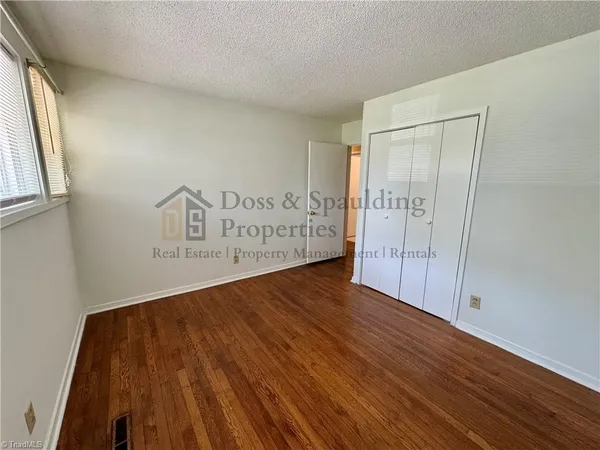 $1,925 | 2210 West Friendly Avenue, Greensboro, NC 27403