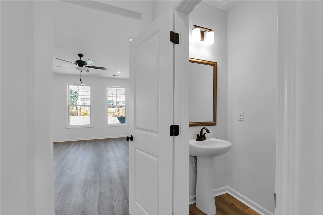 240 Brown Circle Easley, SC 29642 - Photo 6 of 23