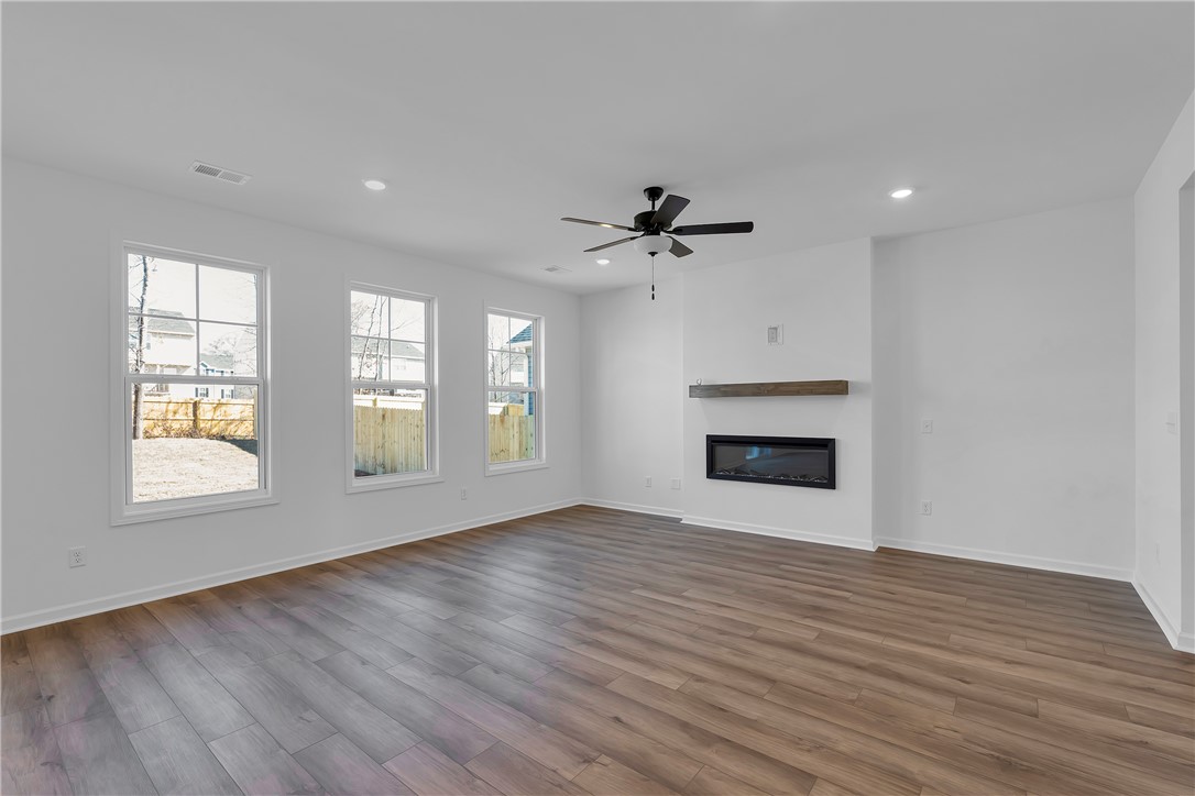 240 Brown Circle Easley, SC 29642 - Photo 7 of 23