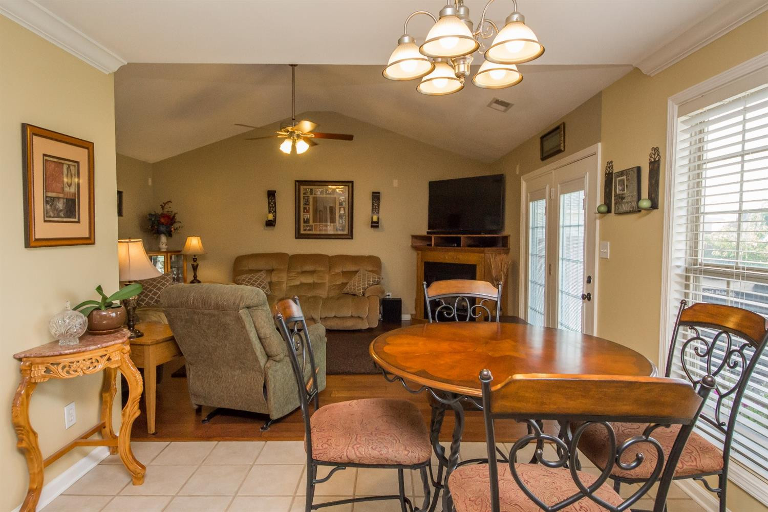 640 Ridge View Drive Nicholasville, KY 40356 - Photo 14 of 38 Photo 14