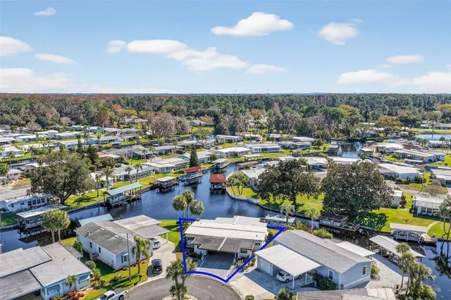 $295,000 | 1050 Shawn Court, Tavares, FL 32778