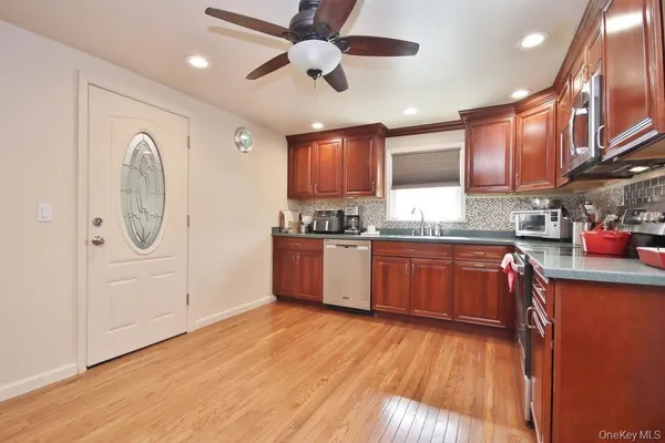 $589,000 | 123 14th Street, Verplanck, NY 10596