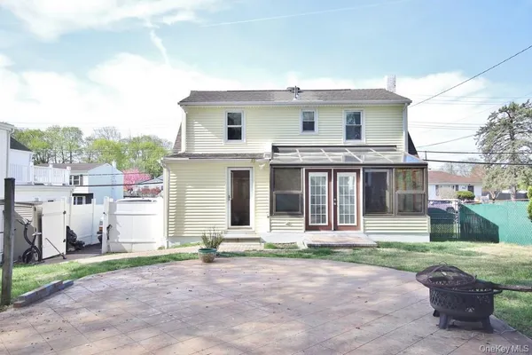 $589,000 | 123 14th Street, Verplanck, NY 10596