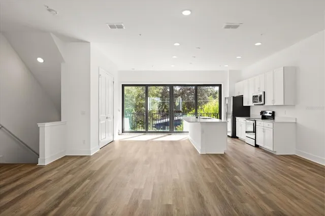 $3,680 | 56 West Harding Street, Unit B, Orlando, FL 32806