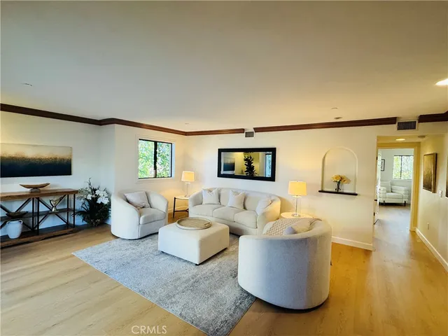 $675,000 | 70 North Catalina Avenue, Unit 304, Pasadena, CA 91106