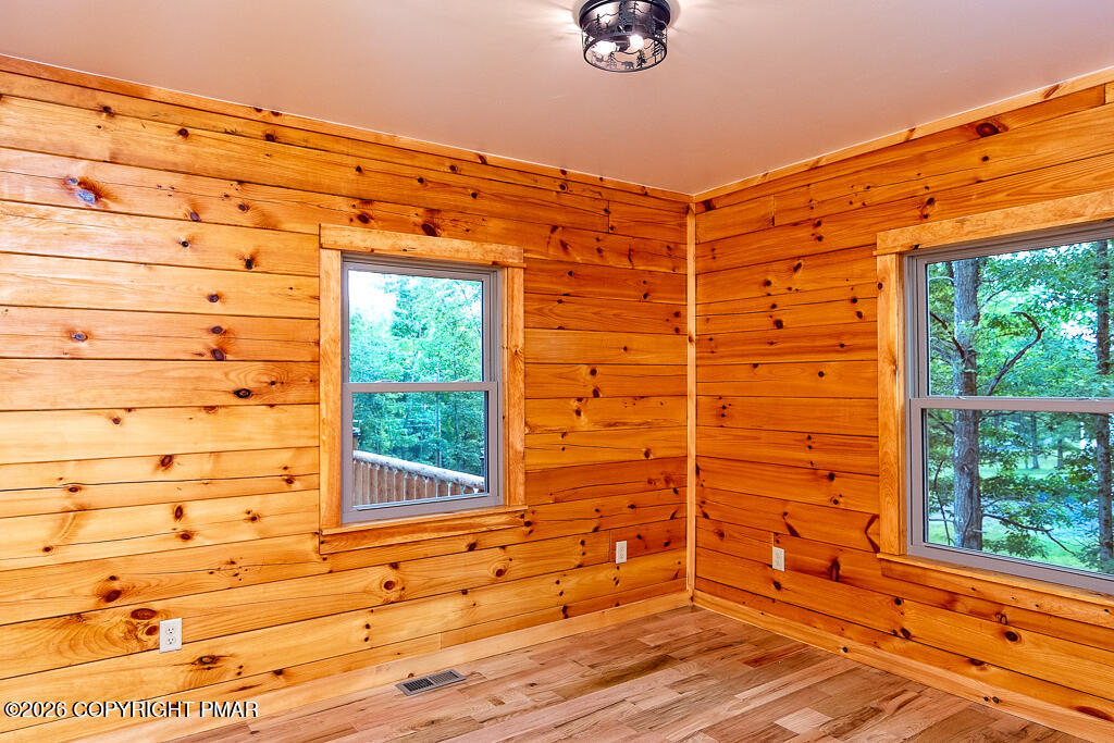 229 Five Springs Road, Unit 3 Stroudsburg, PA 18360 - Photo 48 of 94 KVFRE-7089