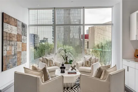 $1,825,000 | 1918 Olive Street, Unit 202, Dallas, TX 75201