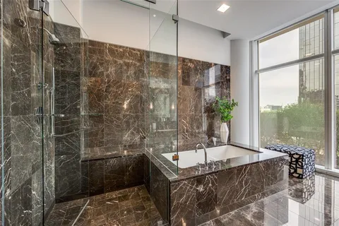 $1,825,000 | 1918 Olive Street, Unit 202, Dallas, TX 75201