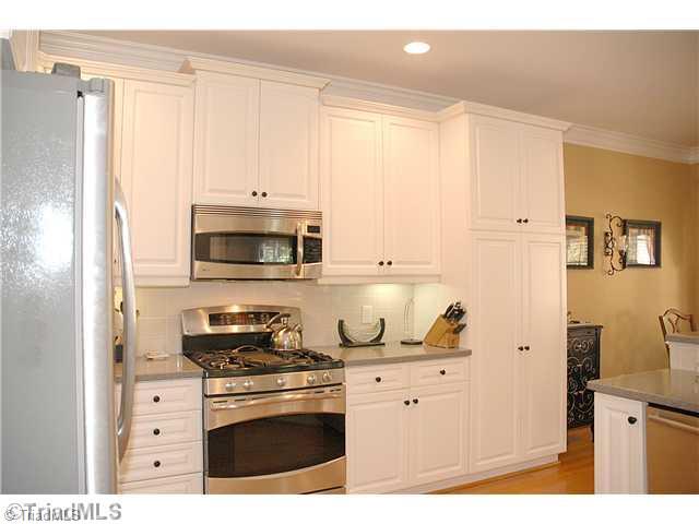 6804 Fegan Road Summerfield, NC 27358 - Photo 7 of 16 Kitchen.