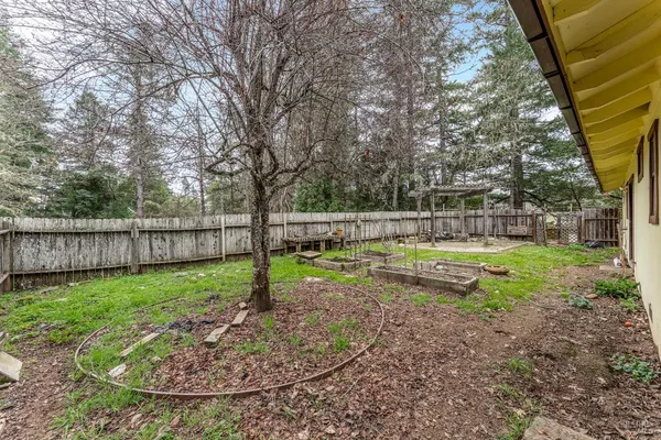 a view of a backyard with green space