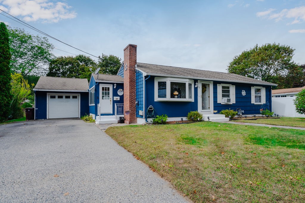 72 Priscilla Road Woonsocket, RI 02895 - Photo 2 of 31