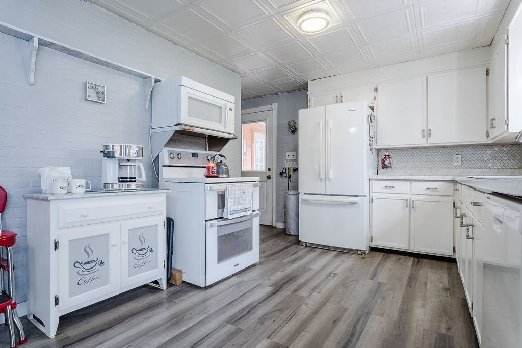 72 Priscilla Road Woonsocket, RI 02895 - Photo 6 of 31