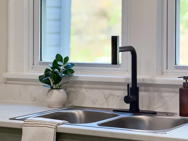 a close view of sink and tap