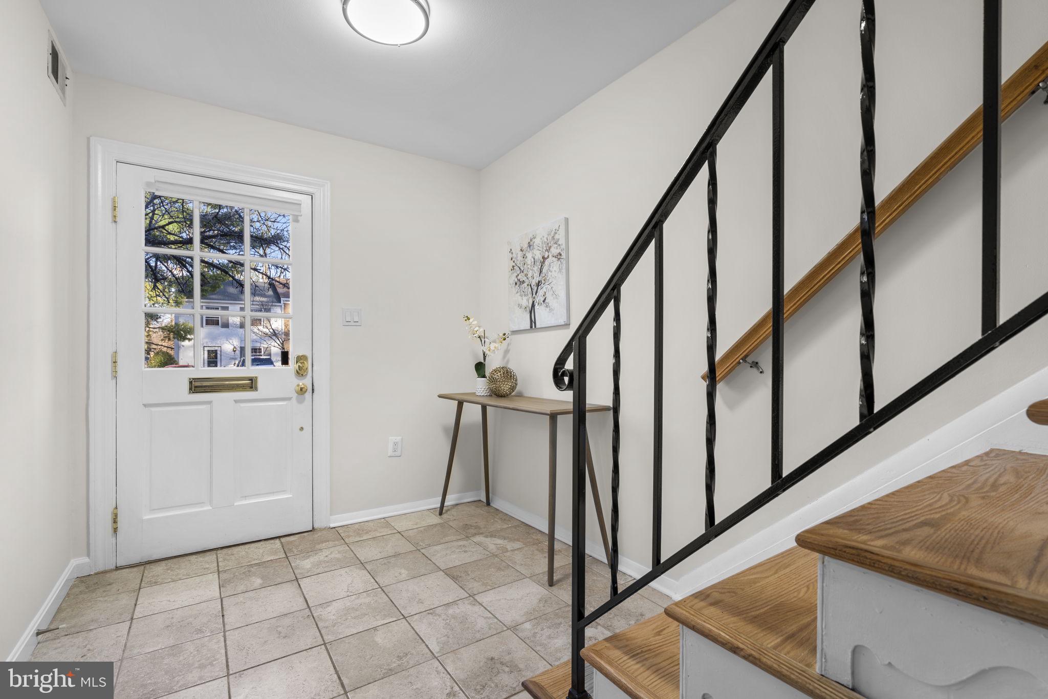 6620 Burlington Place, Unit 6620 Springfield, VA 22152 - Photo 2 of 31