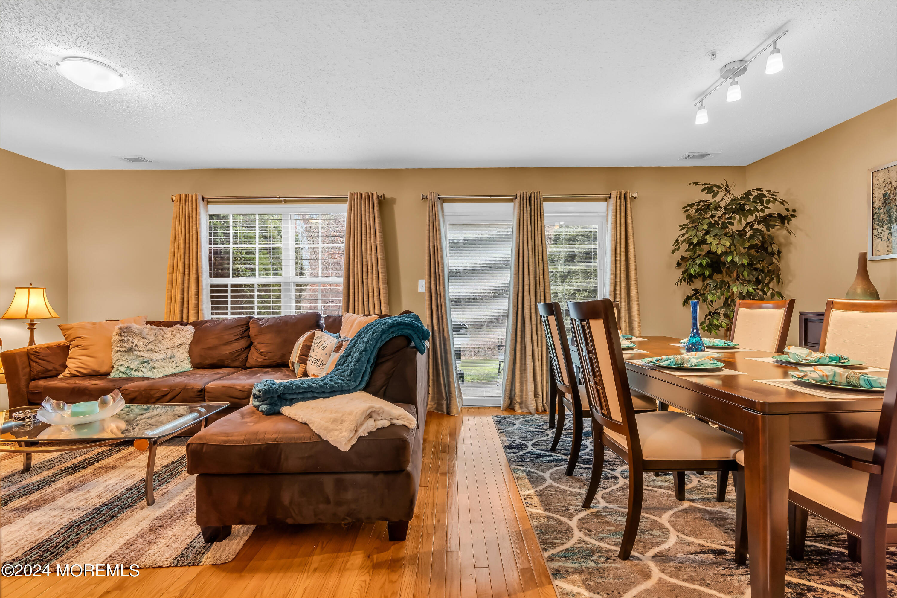 4202 Norma Place Toms River, NJ 08755 - Photo 11 of 33 015_dsc04013