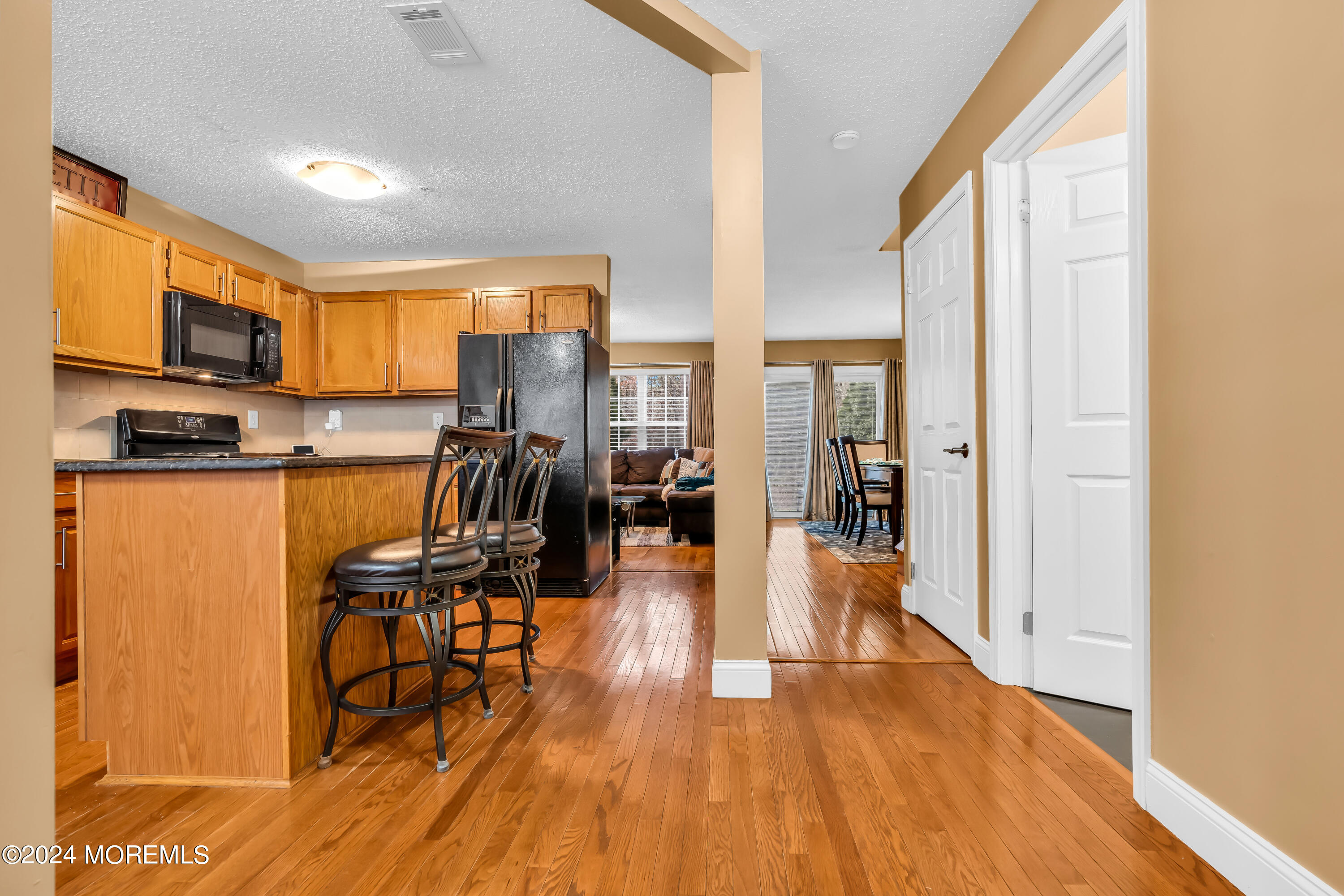 4202 Norma Place Toms River, NJ 08755 - Photo 4 of 33 008_dsc03973