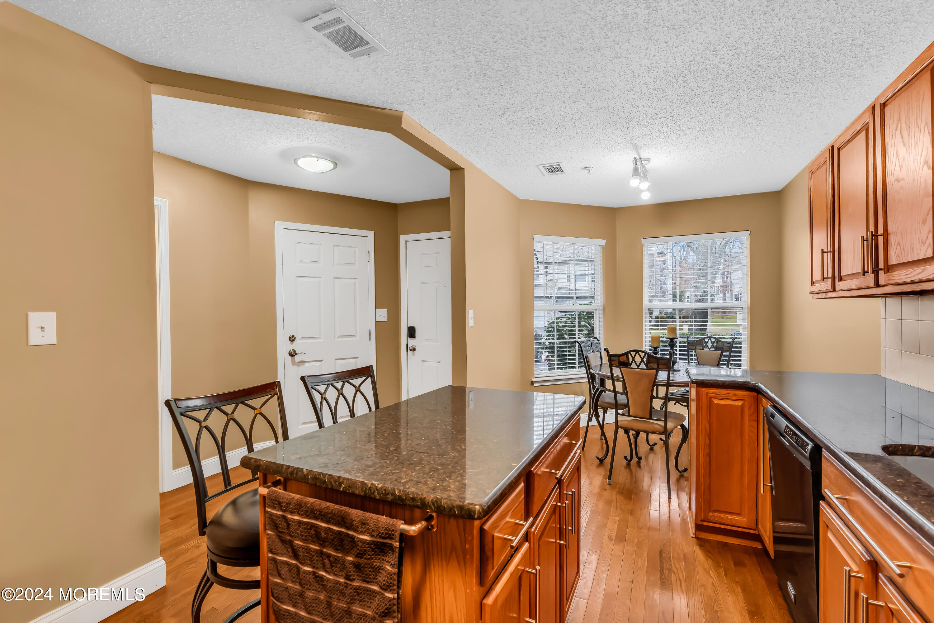 4202 Norma Place Toms River, NJ 08755 - Photo 9 of 33 013_dsc03998