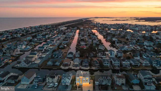 $3,595,000 | 124 Layton Drive, Bethany Beach, DE 19930