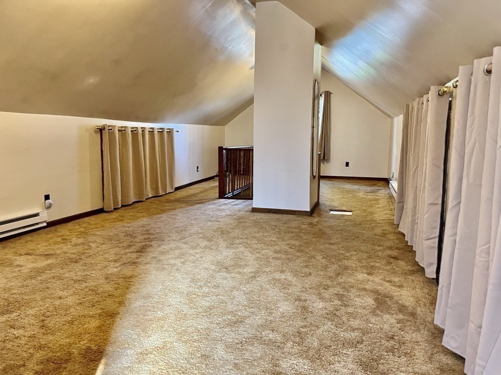 305 Thompson Road Webster, MA 01570 - Photo 13 of 21 Gallery Image 13