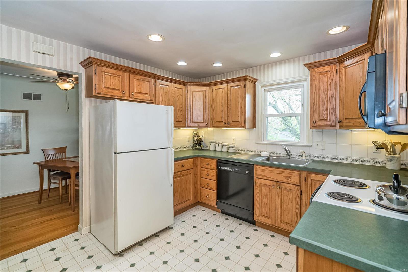 3366 Fee Fee Road Bridgeton, MO 63044 - Photo 8 of 22 Gallery Image 8
