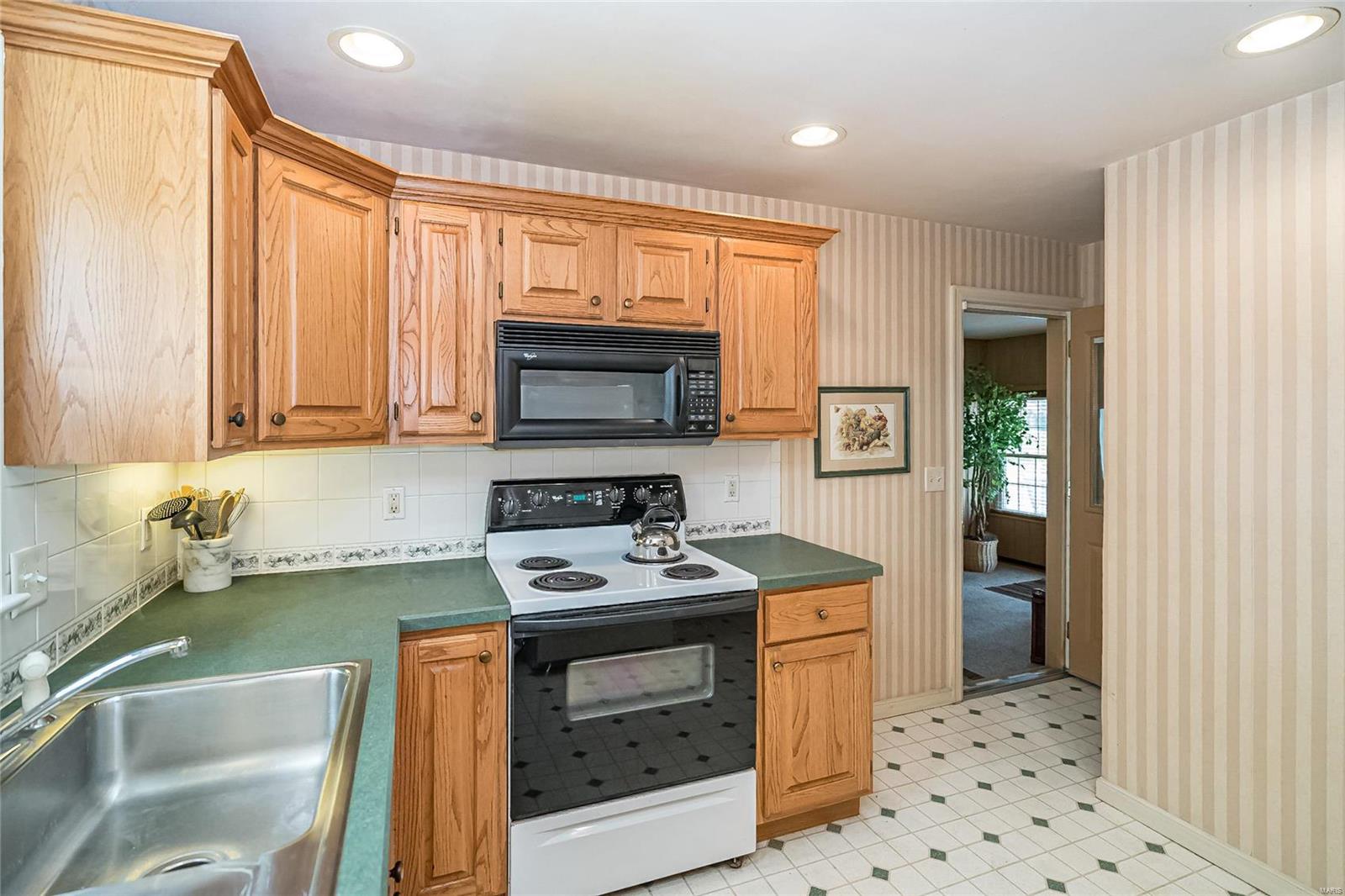 3366 Fee Fee Road Bridgeton, MO 63044 - Photo 10 of 22 Gallery Image 10