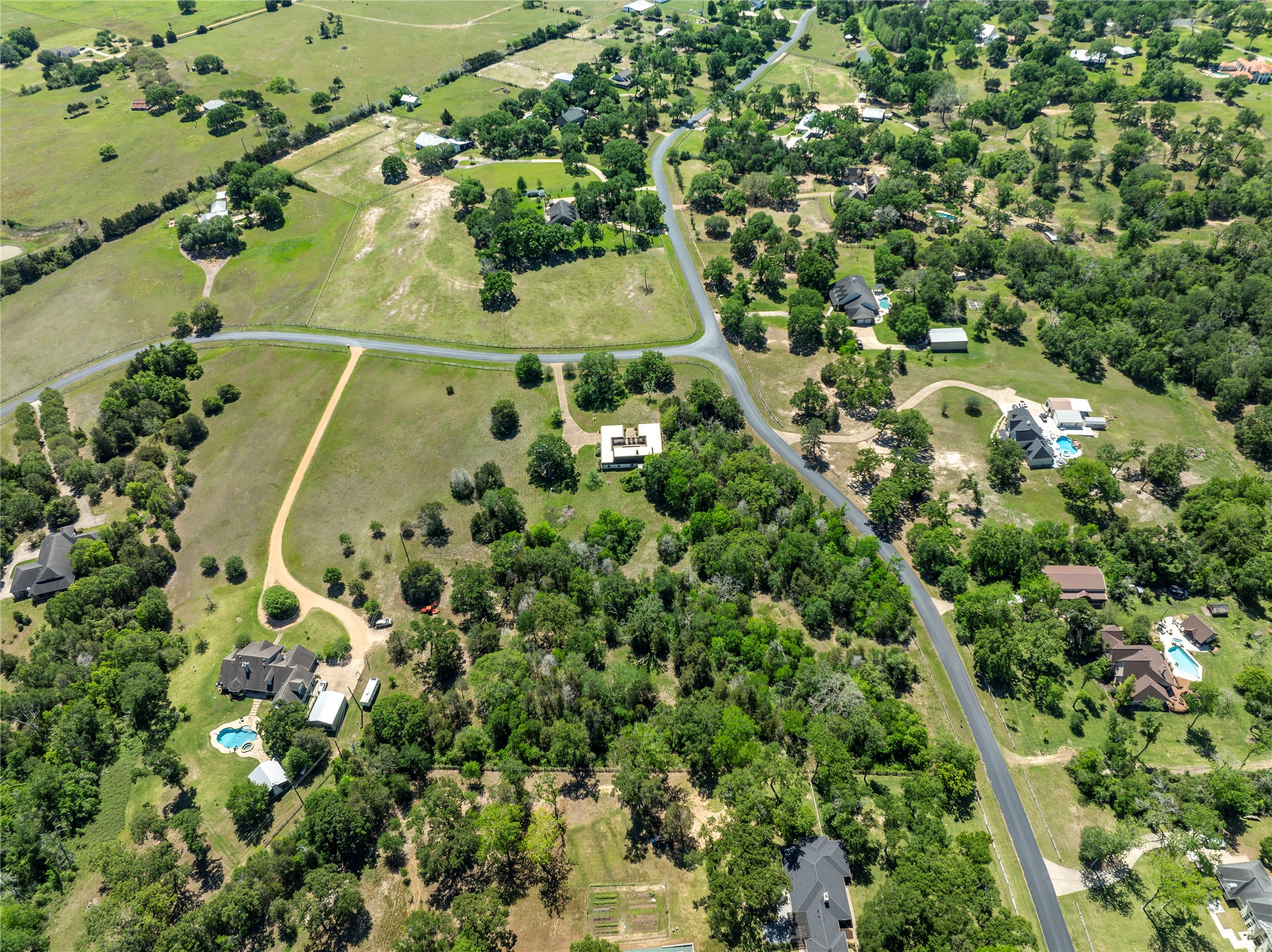 119 Heritage Trail Bellville, TX 77418 - Photo 15 of 20 an aerial view of a residential houses with yard