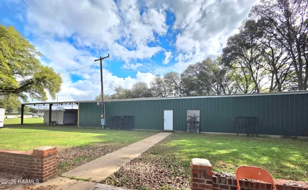 $200,000 | 5602 Vidrine Road, Unit TRACT 2, Ville Platte, LA 70586