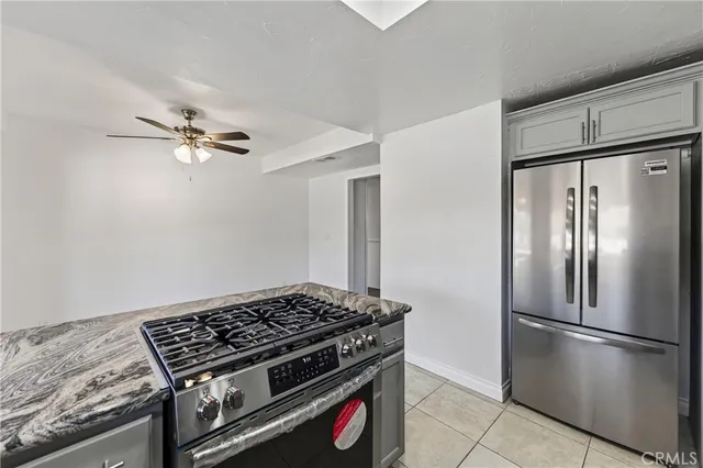 $574,900 | 13722 Red Hill Avenue, Unit 20, Tustin, CA 92780