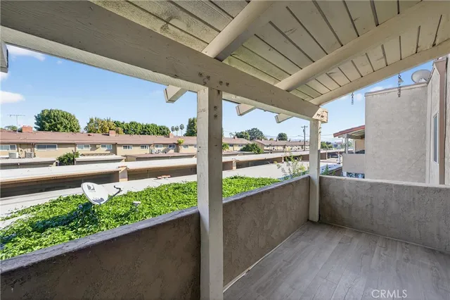 $574,900 | 13722 Red Hill Avenue, Unit 20, Tustin, CA 92780