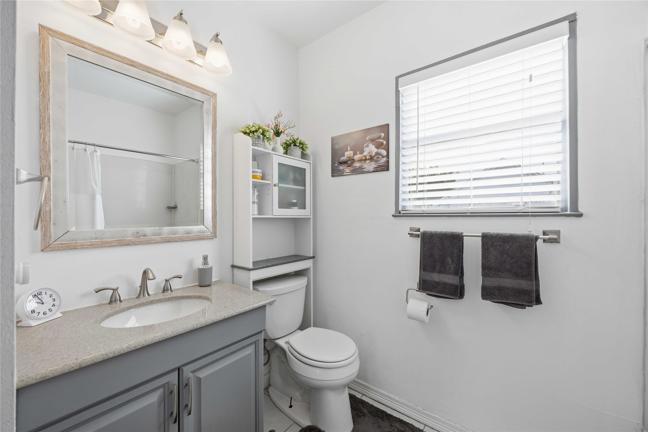 1546 Lombardy Street, Unit B Houston, TX 77023 - Photo 14 of 19