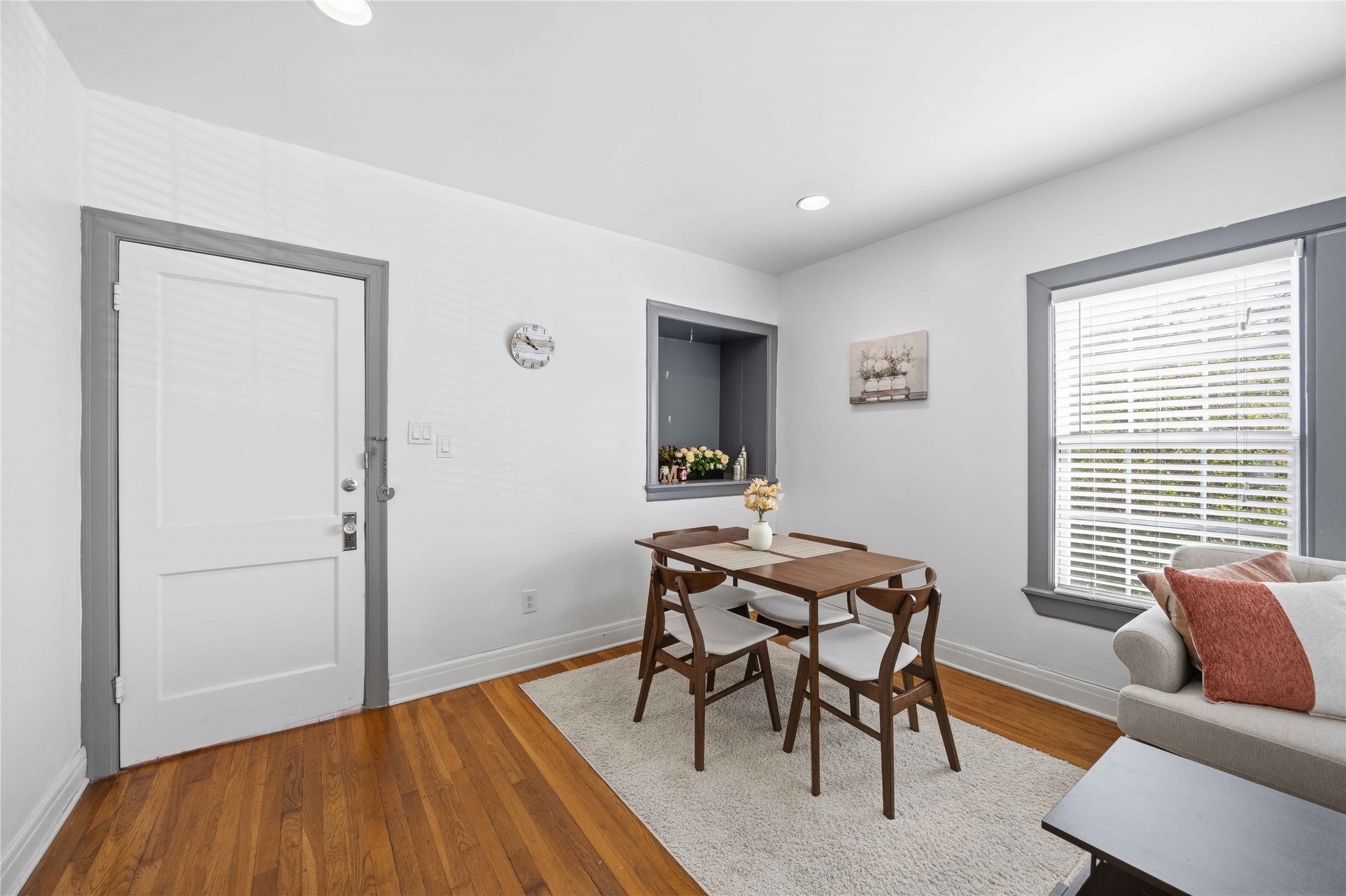 1546 Lombardy Street, Unit B Houston, TX 77023 - Photo 6 of 19