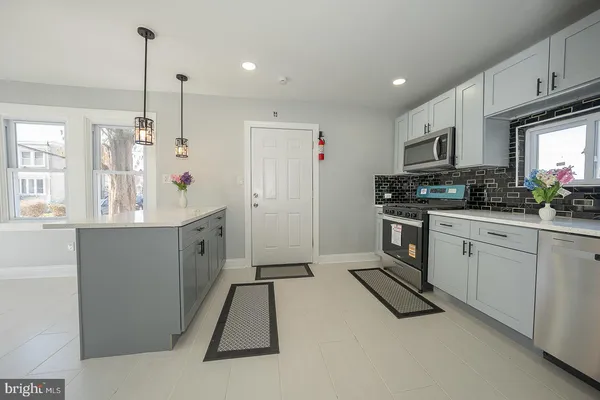 $459,900 | 100 Englewood Road, Upper Darby, PA 19082