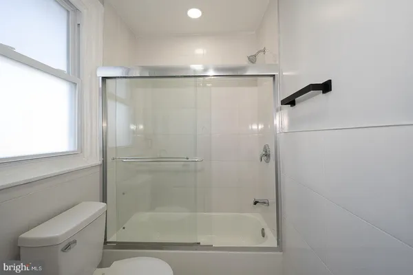 $459,900 | 100 Englewood Road, Upper Darby, PA 19082