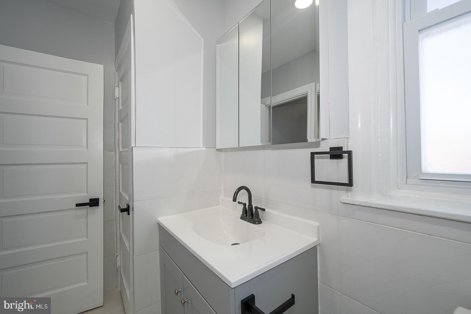 100 Englewood Road Upper Darby, PA 19082 - Photo 37 of 88