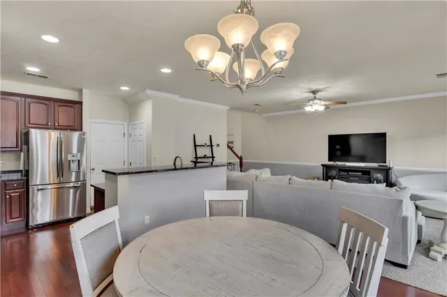 $275,000 | 449 Country Club Drive, Unit 8, Ellwood City, PA 16117