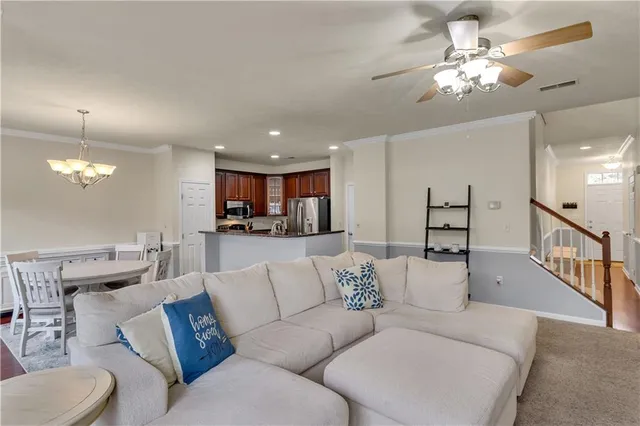 $275,000 | 449 Country Club Drive, Unit 8, Ellwood City, PA 16117