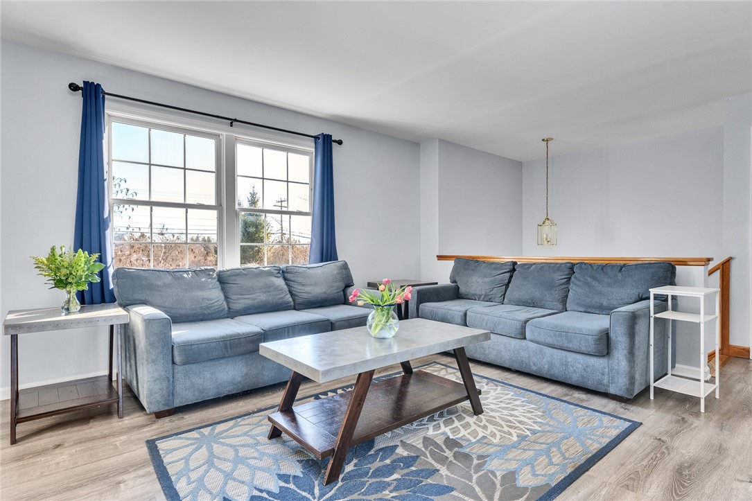 615 Point Judith Road Narragansett, RI 02882 - Photo 3 of 47 Upstairs Living Room