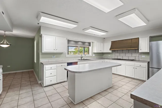 $359,900 | 4029 Country Drive, Bourg, LA 70343