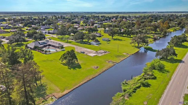 $359,900 | 4029 Country Drive, Bourg, LA 70343