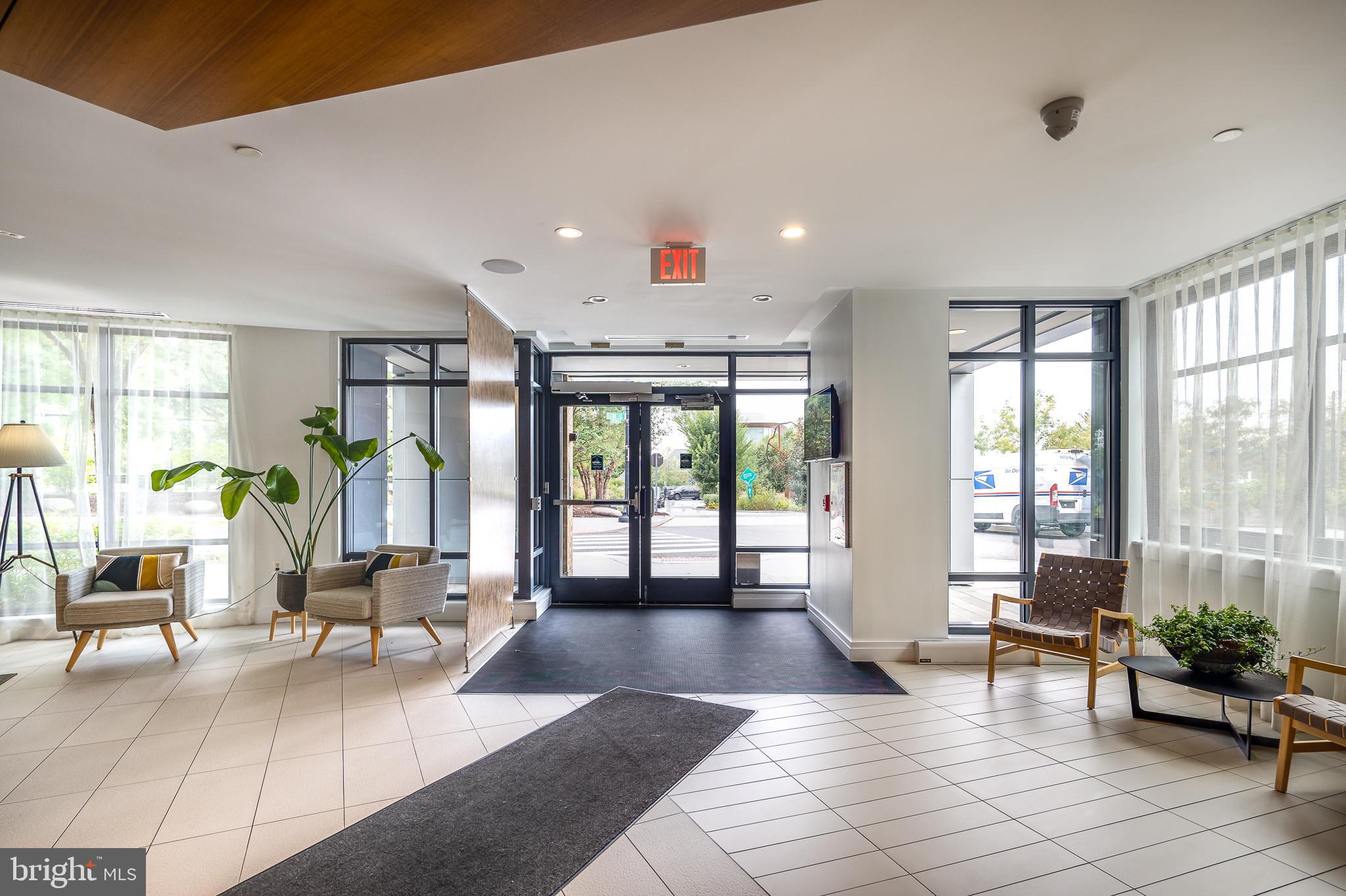 525 Water Street Southwest, Unit 404 Washington, DC 20024 - Photo 22 of 74