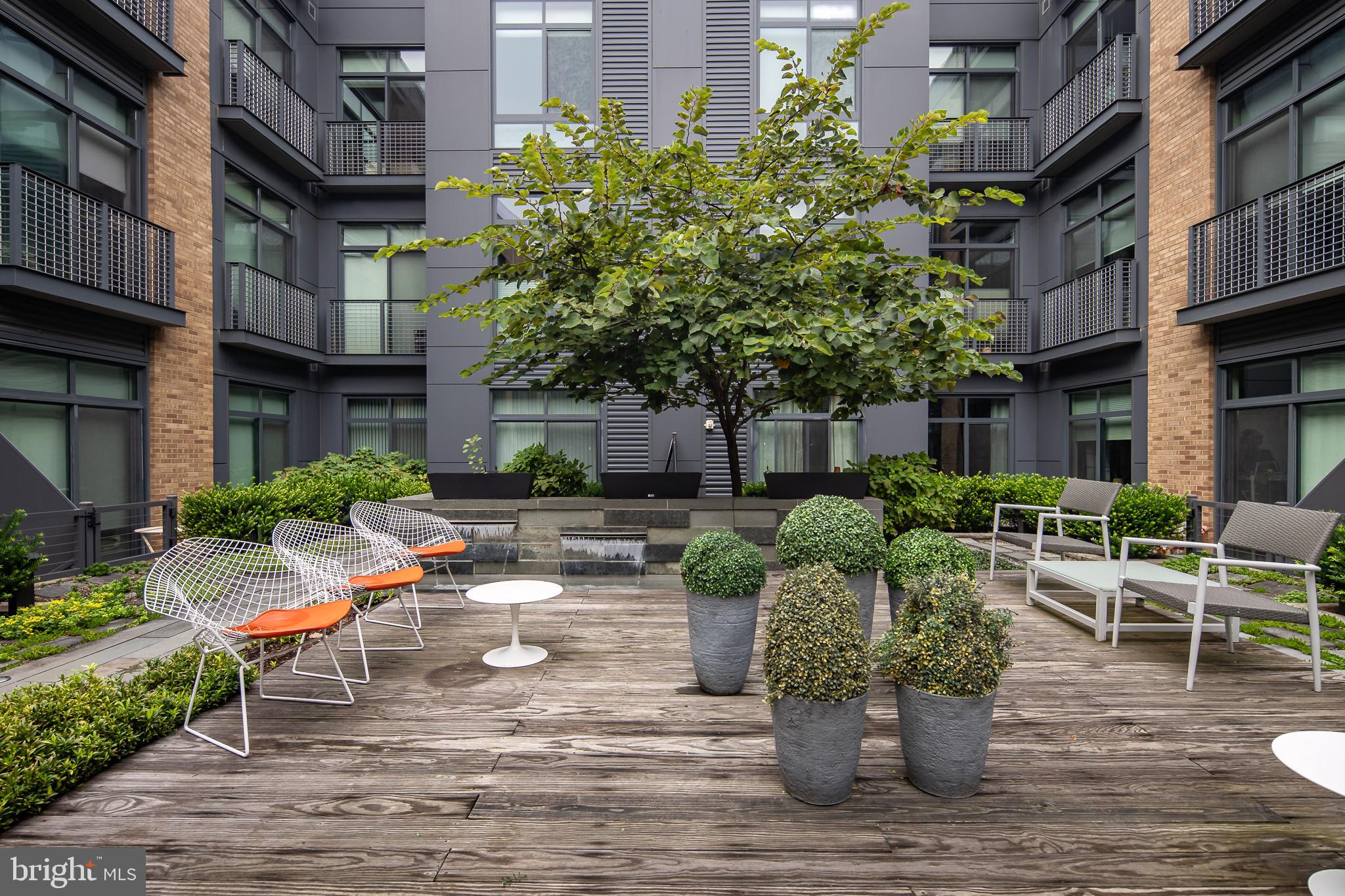 525 Water Street Southwest, Unit 404 Washington, DC 20024 - Photo 26 of 74