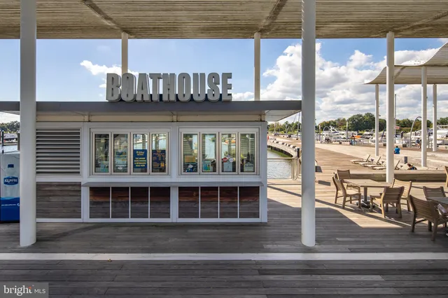 $950,000 | 525 Water Street Southwest, Unit 404, Washington, DC 20024