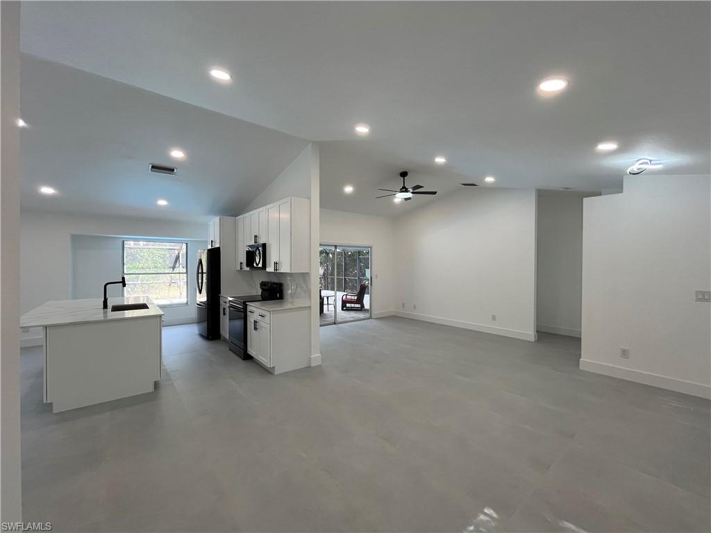 2730 4th Street Northwest Naples, FL 34120 - Photo 11 of 27