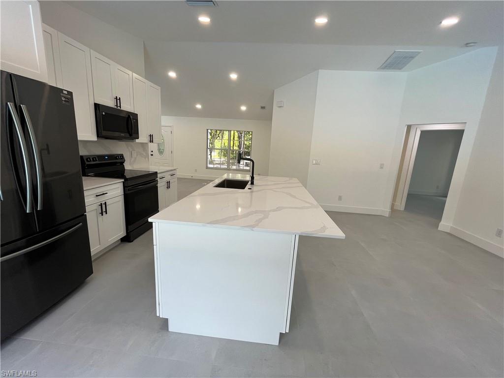 2730 4th Street Northwest Naples, FL 34120 - Photo 15 of 27