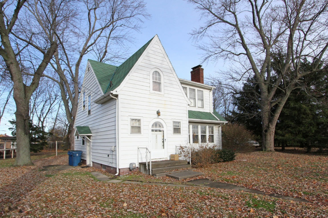 2211 Gull Road Kalamazoo, MI 49048 - Photo 2 of 21 Gull Road_04