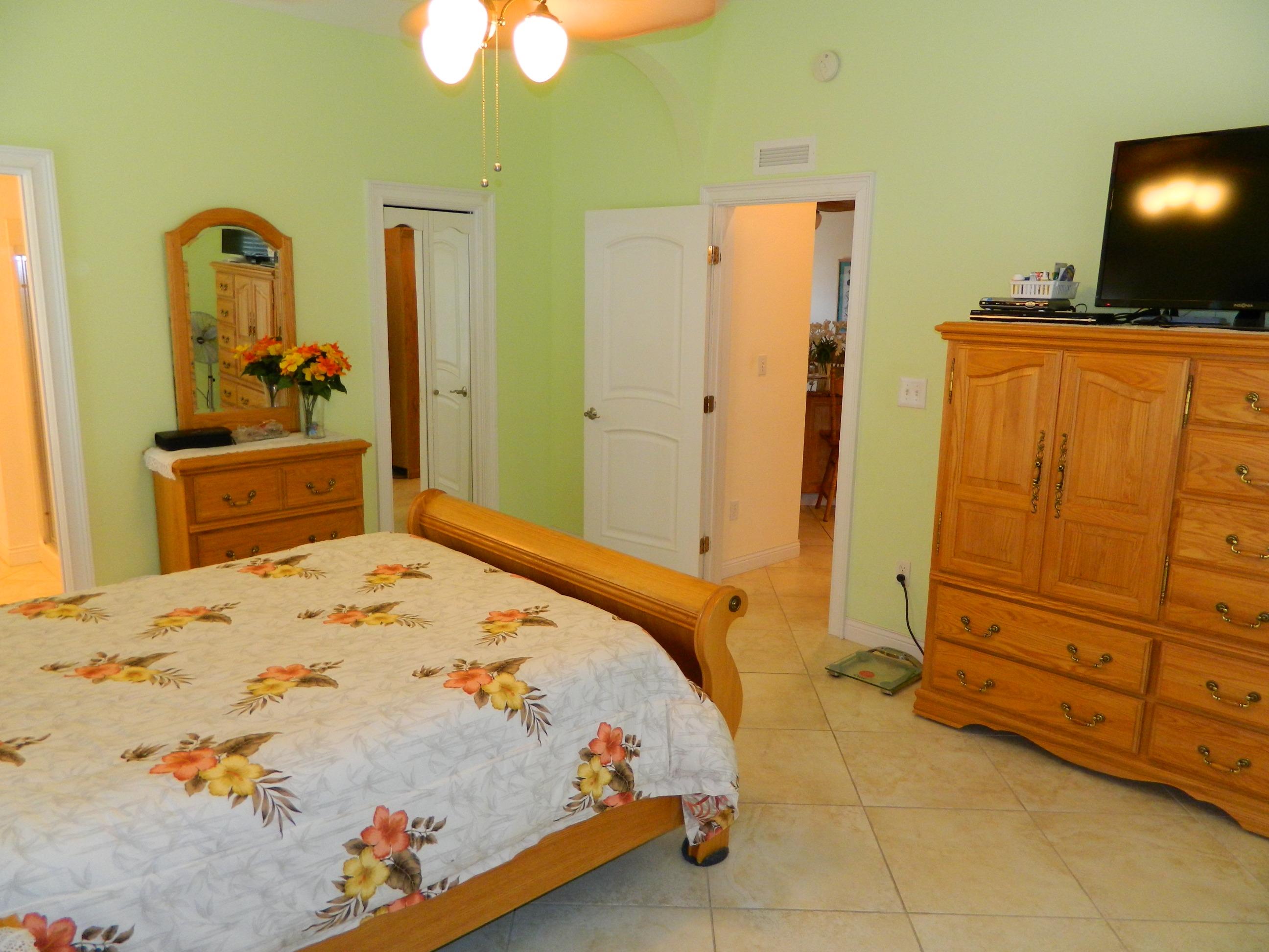 28568 John Silver Road Summerland Key, FL 33042 - Photo 12 of 28 Master Bedroom With Large Walk-In Closet