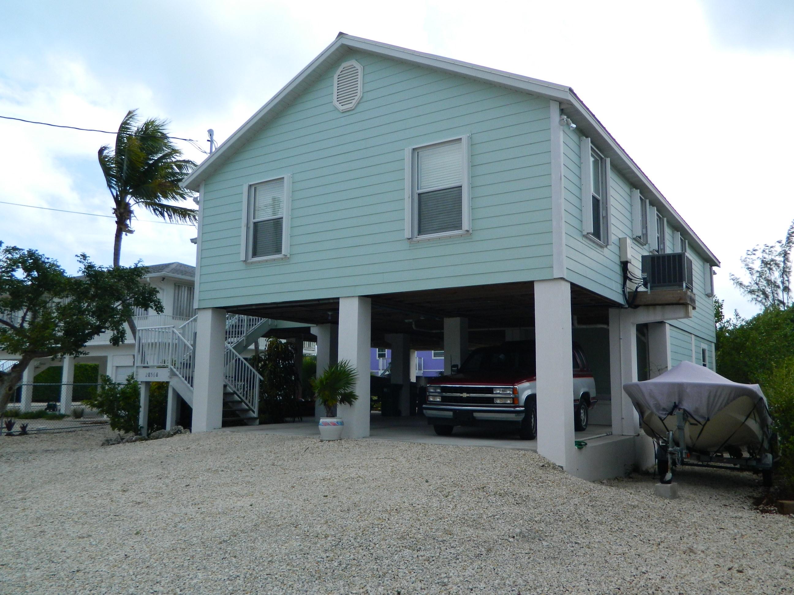 28568 John Silver Road Summerland Key, FL 33042 - Photo 5 of 28 Street Side